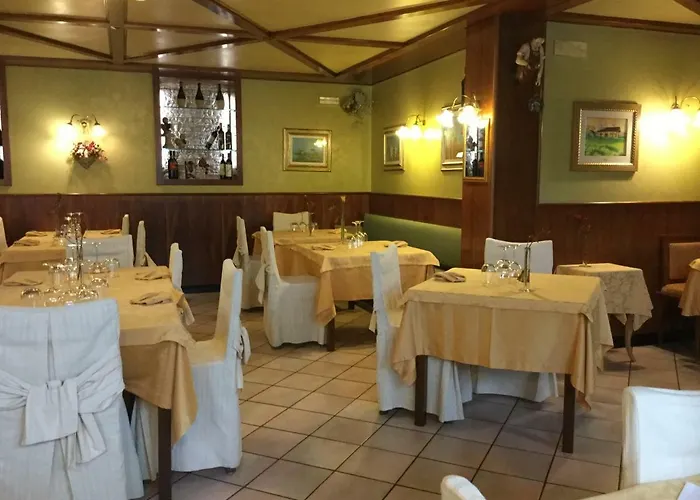Ciori Hotel 2*